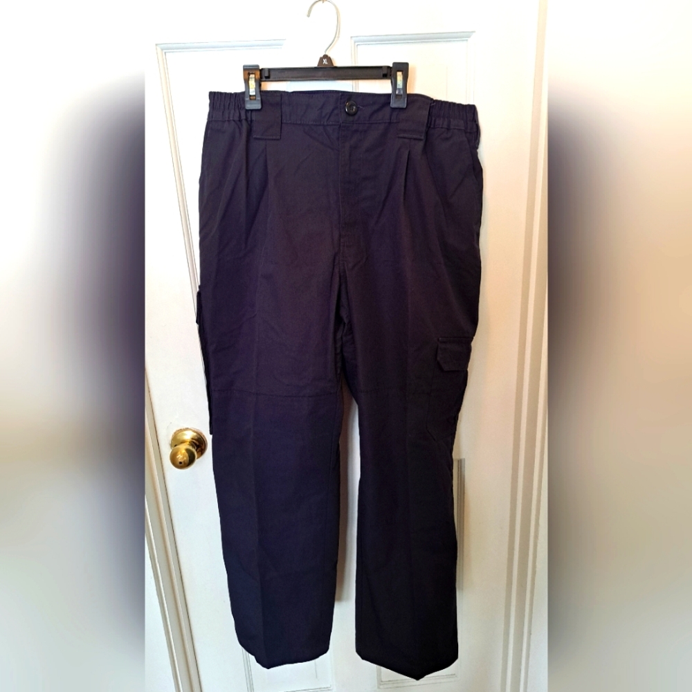 Twinhill Water Resistant Navy Work Pants 38/S Cargo Pleated Easycare